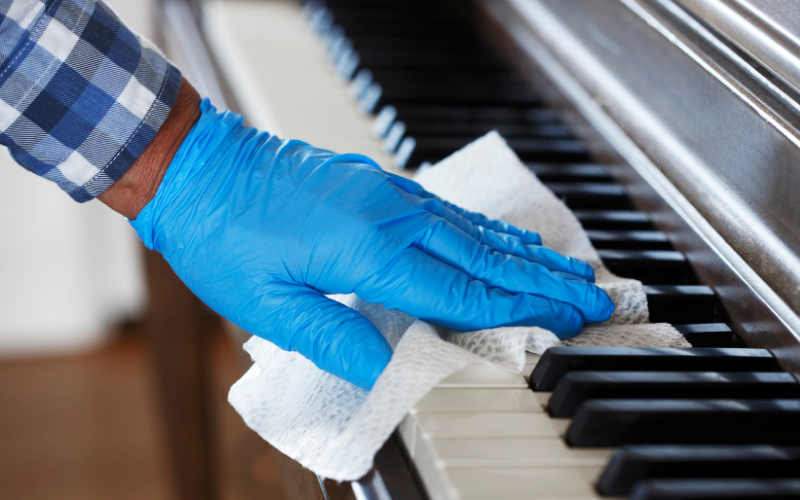 clean-the-piano